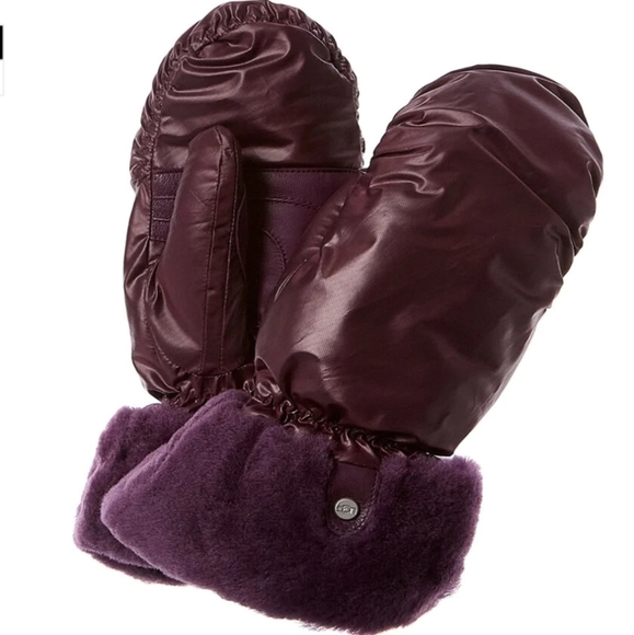 UGG Accessories - Ugg australia genuine purple leather trim Water resistant mittens size S/M